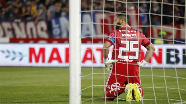 Johnny Herrera: Escuché que pedían no jugar, pero hay mucha gente que trabaja en el fútbol