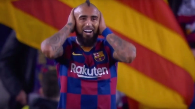 ¡Al límite! El gol anulado a Arturo Vidal en el empate de Barcelona ante Slavia Praga
