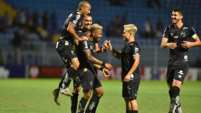 Santos de Jorge Sampaoli superó al colista Avaí y se afirmó en zona de Copa Libertadores