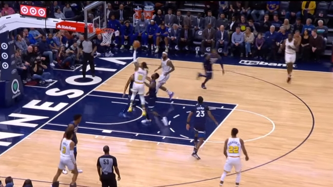 El impresionante duelo de anotaciones entre Wiggins y Russel en choque Timberwolves-Warriors