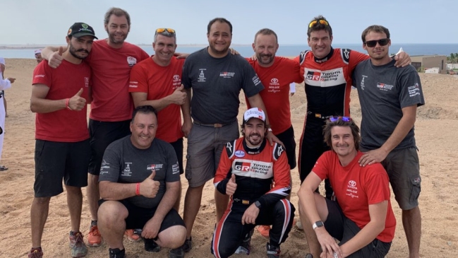 Fernando Alonso consiguió su primer podio en rallys tras ser tercero en Arabia Saudita