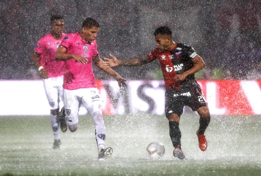 La lluvia no eclipsó el glorioso triunfo de Independiente del Valle sobre Colón en Asunción