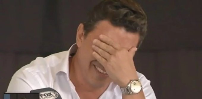 Marcelo Gallardo se emocionó hasta las lágrimas al ser ovacionado en su colegio