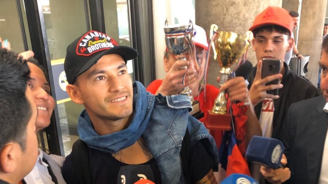 Charles Aránguiz: Mi opinión es que no se debiera jugar ante Perú