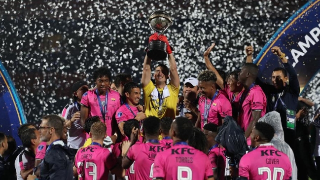 Colón denunciará a Independiente por mala inclusión de arquero