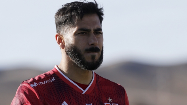 Johnny Herrera: Yo habría votado por jugar ante Perú y manifestarnos de otra forma