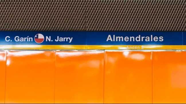 Así luce la estación dedicada al equipo chileno de Copa Davis en el Metro de Madrid