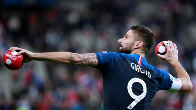 Olivier Giroud le dio el triunfo a Francia ante Moldavia y quedó a dos goles de récord de Platini
