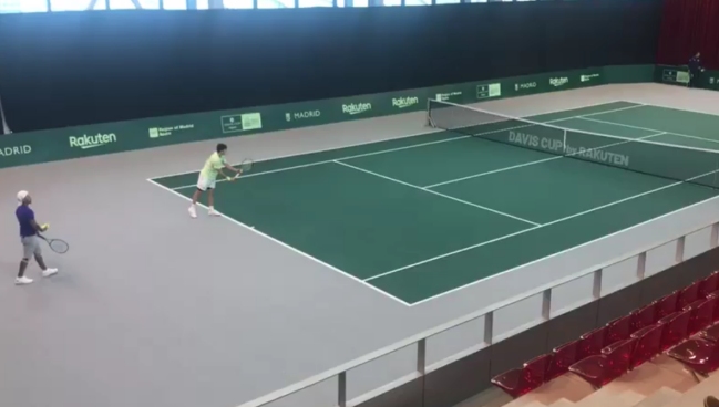 Cristian Garin alistó su estreno en Copa Davis ante el británico Daniel Evans