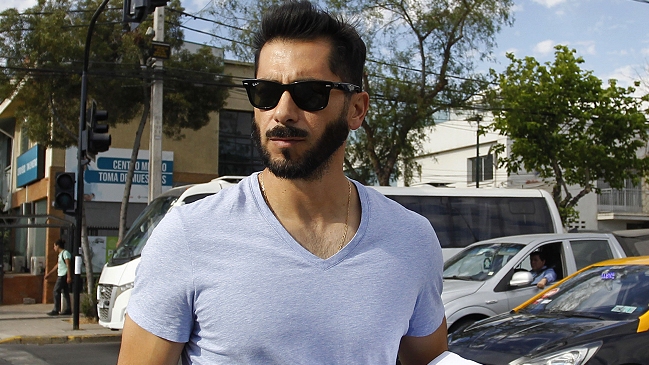 Johnny Herrera: Hay futbolistas que se levantan a entrenar y después trabajan en Uber