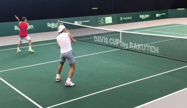 ¡Intensidad! Rafael Nadal se alista para su estreno en las Finales de Copa Davis