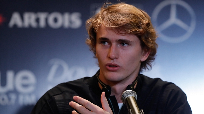 Zverev pidió que inviten a Maradona a la exhibición con Federer en Argentina