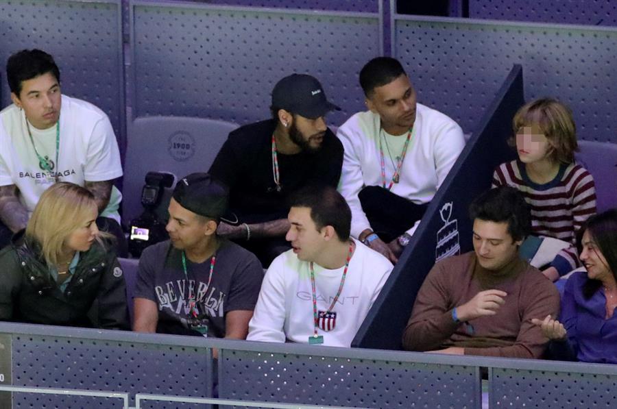 Neymar presenció triunfo de Nadal sobre Khachanov en las Finales de Copa Davis