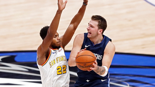 Luka Doncic registró otro triple-doble en triunfo de Dallas Mavericks sobre Golden State Warriors
