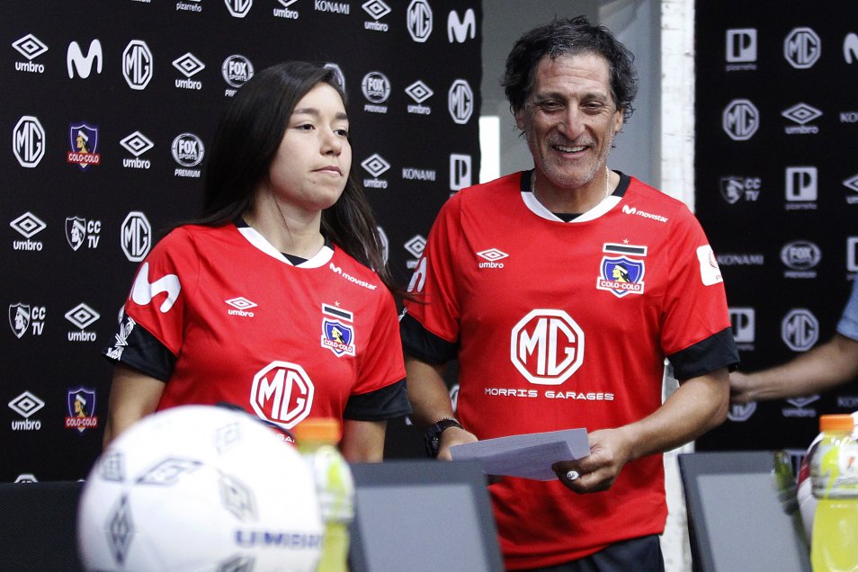 “Los jueves de Mario Salas”: El DT de Colo Colo volvió a ser protagonista en la sala de prensa del Monumental