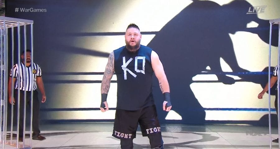 Kevin Owens causó impacto en WWE al aparecer en el evento WarGames de NXT