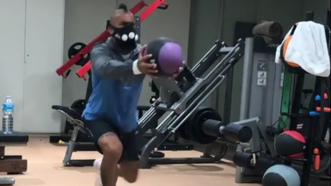 PF de Arturo Vidal destacó la constancia del “Rey”: Las casualidades no existen