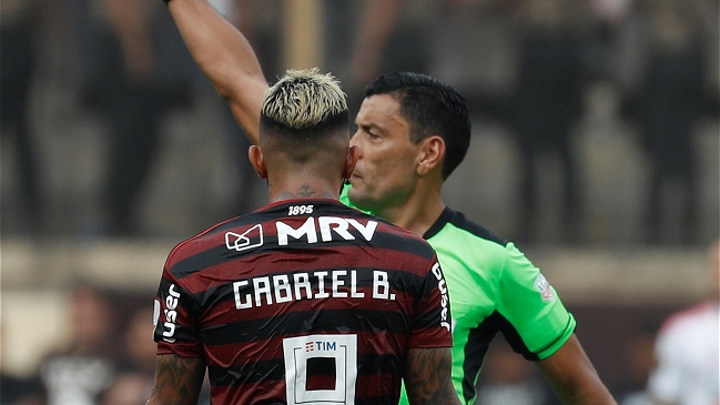 Roberto Tobar: Hay gente que depende del fútbol y quiere trabajar, pero en apoyo a lo que reclama la gente