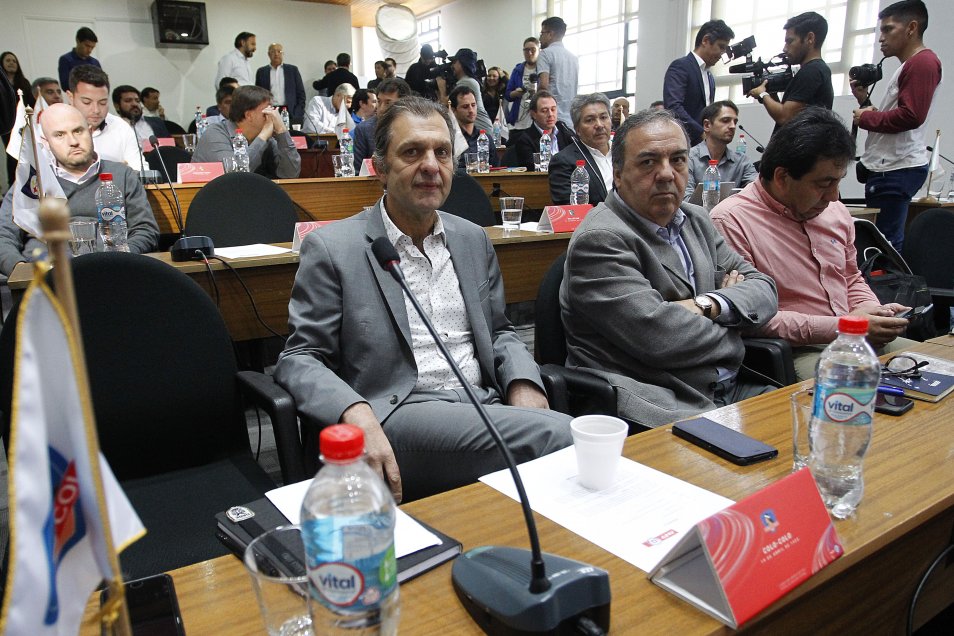 Así se desarrolla el crucial Consejo de Presidentes de la ANFP