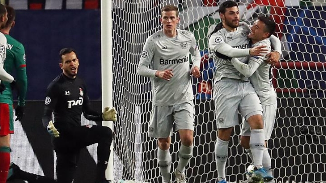 La sensacional asistencia de Charles Aránguiz en triunfo de Bayer Leverkusen sobre Lokomotiv