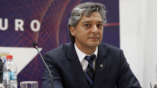 Sebastián Moreno: No se trata de confrontar a los clubes, sino que buscar una solución