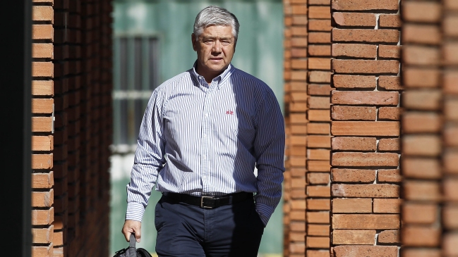 José Luis Navarrete planteó posibilidad de jugar duelo de Copa Chile en el extranjero