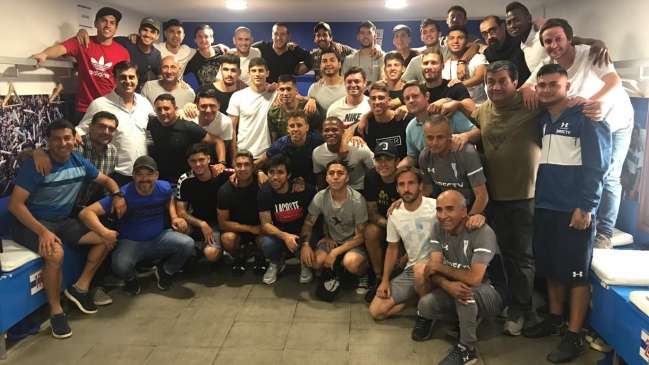 ¡La foto de los campeones! El plantel de la UC se reunió tras la obtención del título