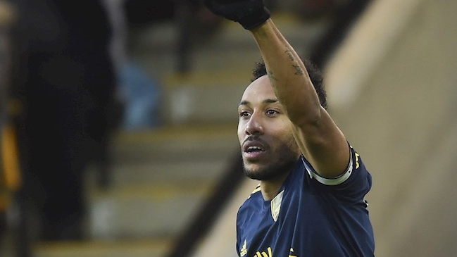Pierre-Emerick Aubameyang salvó a Arsenal ante Norwich en la Premier League