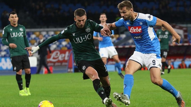 Gary Medel participó en la remontada de Bologna sobre Napoli en la Serie A