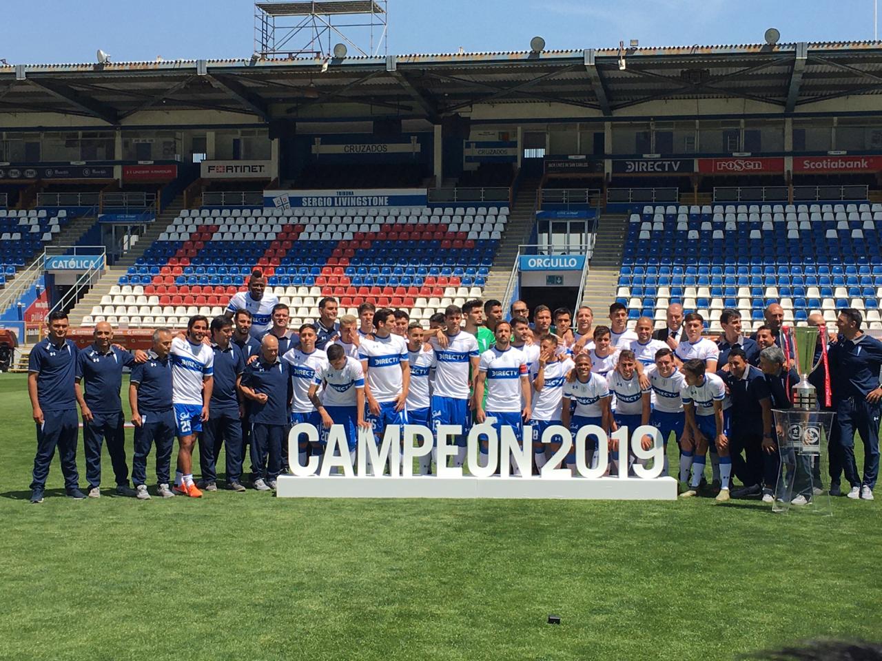 La UC recibió la copa en San Carlos de Apoquindo