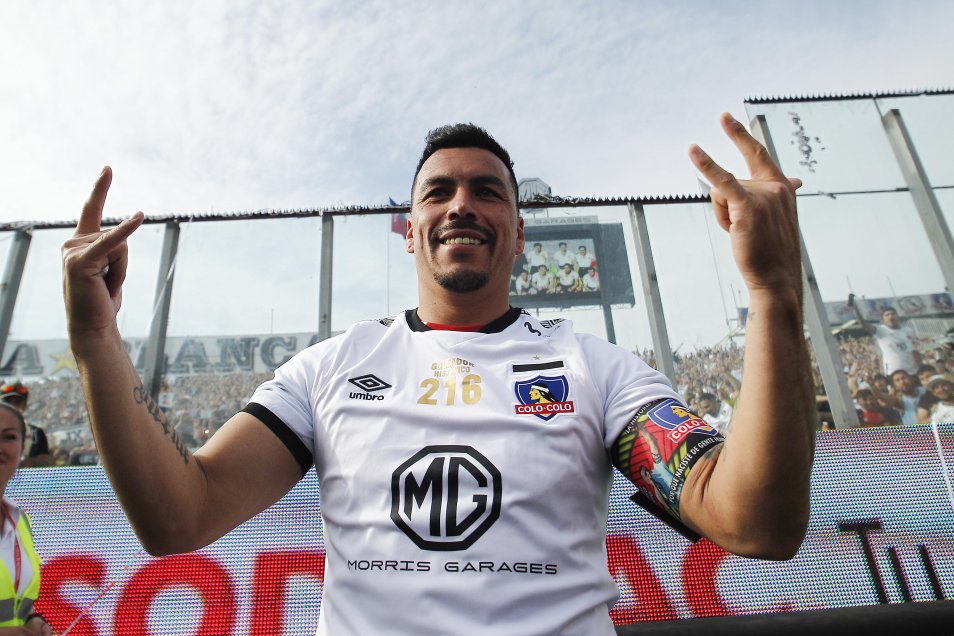 Los jugadores que se quedan y los que se van de Colo Colo