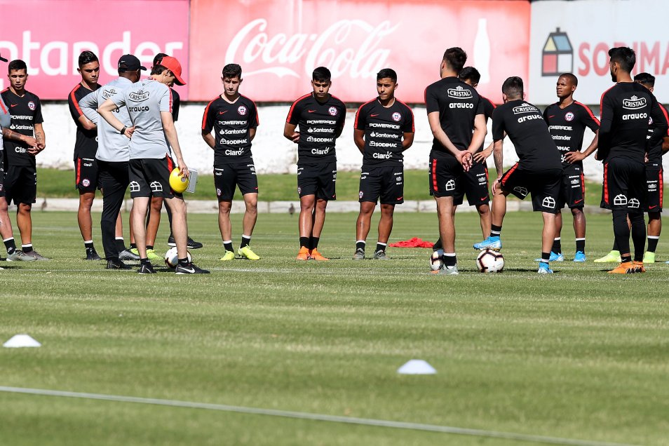 La primera jornada de microciclo de la Roja Sub 23 bajo las órdenes de Bernardo Redín
