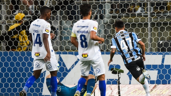 Gremio venció a Cruzeiro y lo dejó al borde del primer descenso de su historia