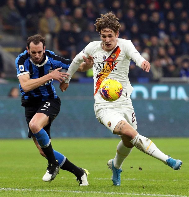 Inter dormirá bajo la amenaza de Juventus tras repartir puntos con Roma