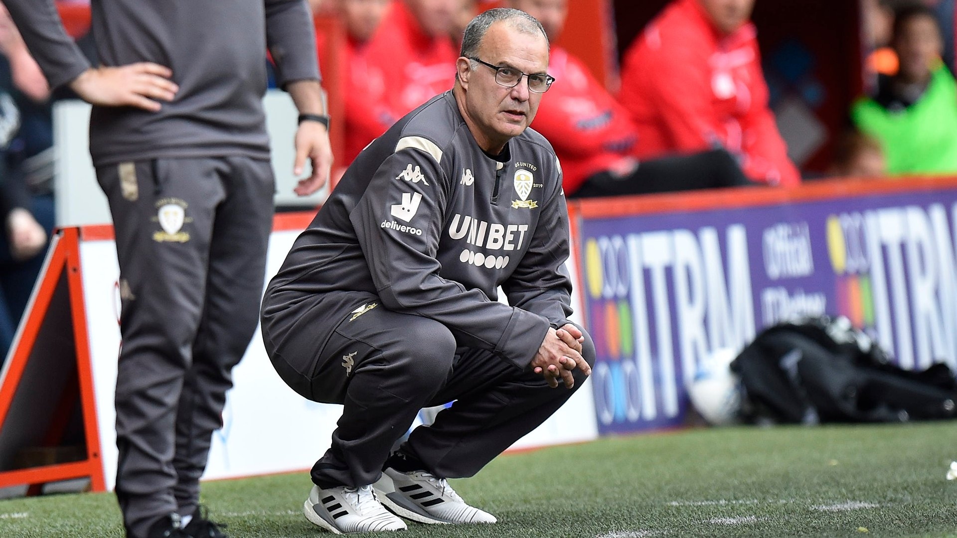 Leeds United de Marcelo Bielsa firmó su sexta victoria consecutiva en Inglaterra