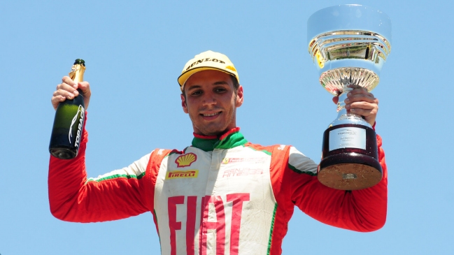 Benjamín Hites cerró la temporada con un triunfo en el Top Race Series de Argentina