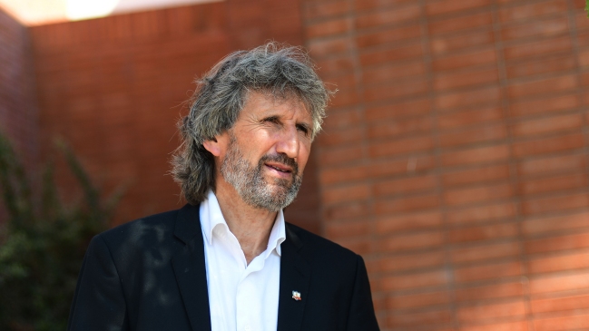 Morón por renovaciones de Paredes y Valdivia: No hay que ser irresponsables