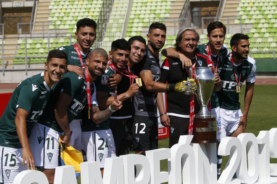 La celebración de Santiago Wanderers por su tercer título en la Primera B