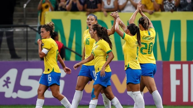 La aplastante victoria de la selección brasileña femenina sobre México en duelo amistoso