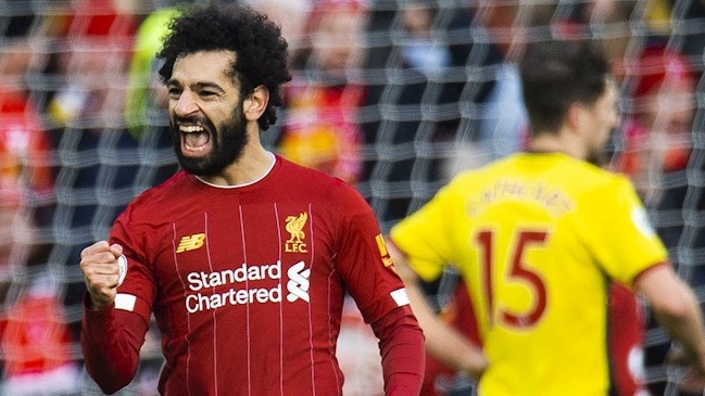 El egipcio Mohamed Salah anotó un golazo de taco en el triunfo de Liverpool sobre Watford