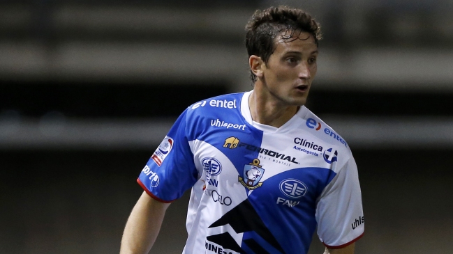 Deportes Antofagasta anunció la partida del zaguero Alejandro Delfino