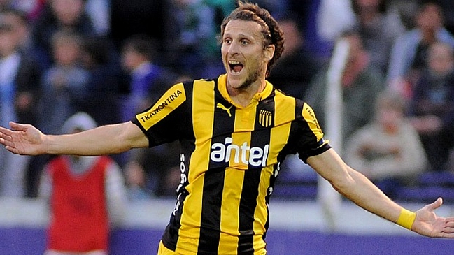 Diego Forlán está muy cerca de convertirse en director técnico de Peñarol