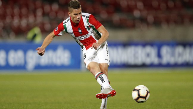 Agustín Farías renovó su contrato con Palestino hasta el 2022