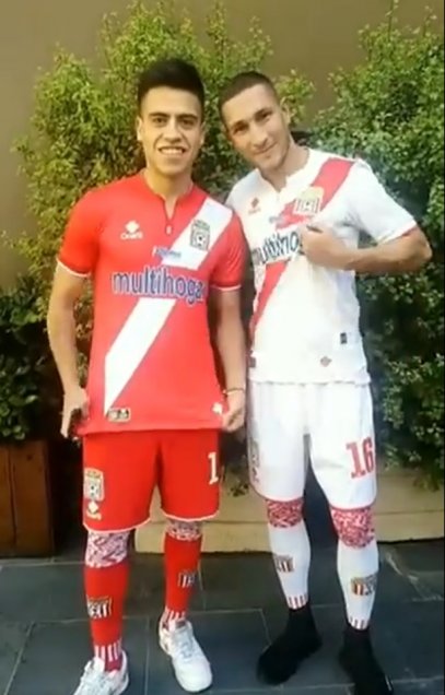 Curicó Unido presentó su nueva indumentaria para el 2020