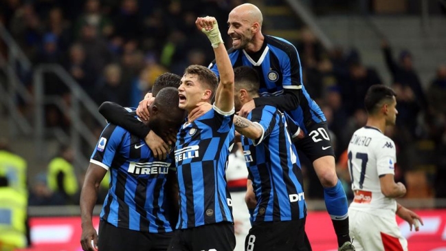 Inter de Milán arrasó con Genoa y mantuvo encendida la disputa en la cima de la Serie A