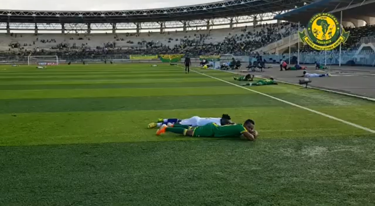 Partido de fútbol en Tanzania se suspendió por minutos debido a un ataque de abejas