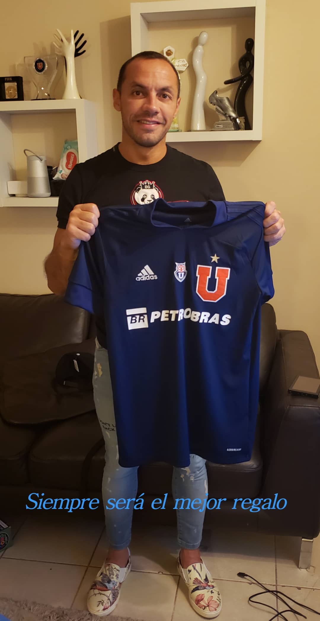 Un obsequio azul: Marcelo Díaz recibió el “mejor regalo” navideño