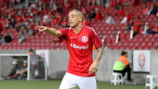 Rival de Colo Colo en Copa Libertadores busca reforzarse con Andrés D’Alessandro