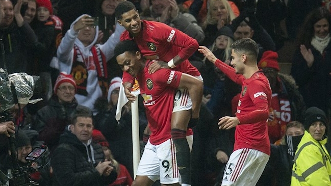 Anthony Martial anotó un doblete en goleada de Manchester United sobre Newcastle