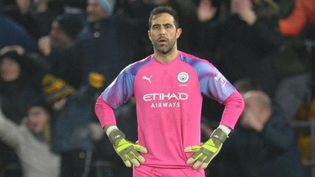 Manchester City sufrió una dolorosa remontada de Wolverhampton con Claudio Bravo en cancha